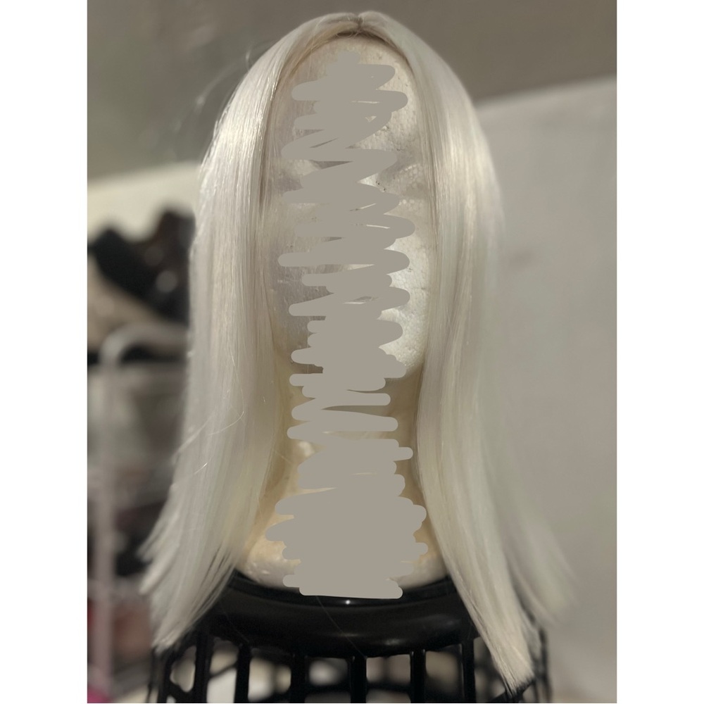 Striaght White Synthetic Wig